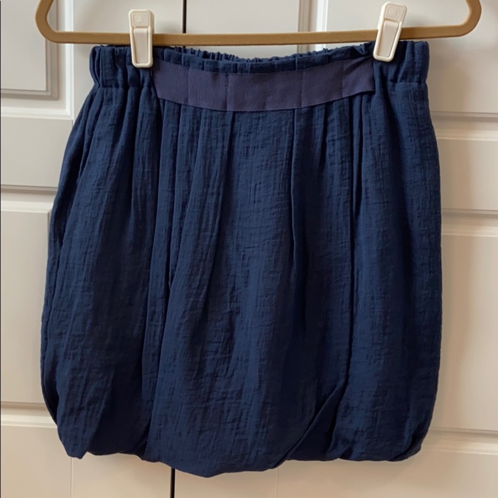 Bcbg navy skirt with pockets